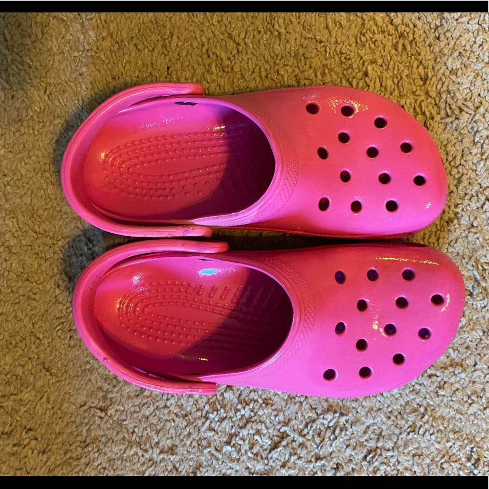 Women’s Hot Pink Crocs Size 8